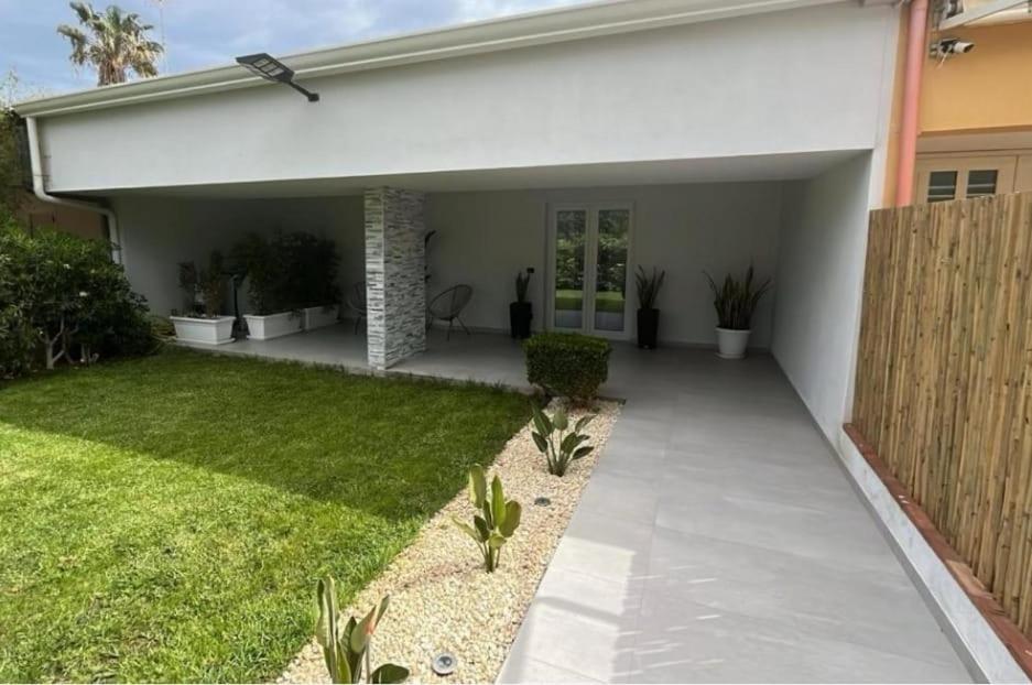 I Mori Di Brucoli Vila Exterior foto